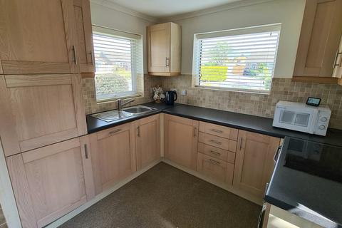 43 Ellesmere Crescent, Brackley, NN13 6BP