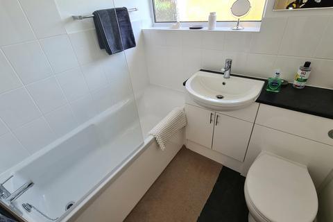 43 Ellesmere Crescent, Brackley, NN13 6BP