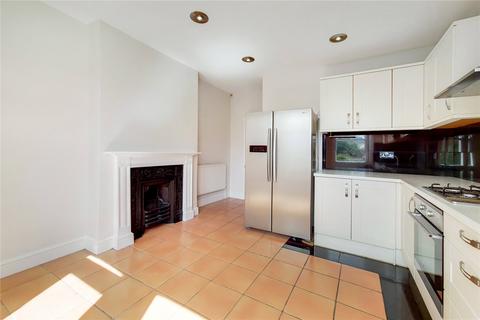 2 bedroom flat to rent, Pagoda Avenue, Richmond, Surrey