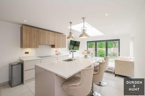 2b Beams Way, Billericay, CM11 2NL