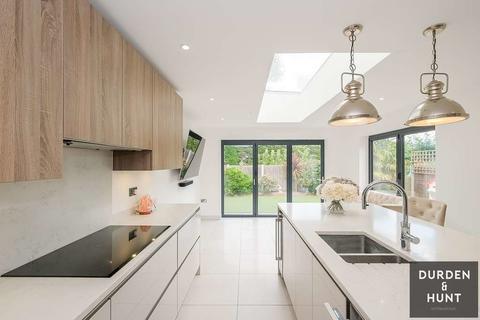 2b Beams Way, Billericay, CM11 2NL