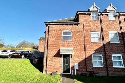 2 bedroom end of terrace house to rent, The Crossings, Newark