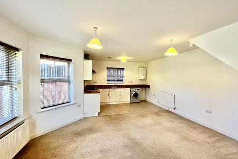 2 bedroom end of terrace house to rent, The Crossings, Newark