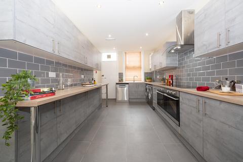 undefined, 2 Headingley Avenue, Headingley, Leeds, LS6 3EP