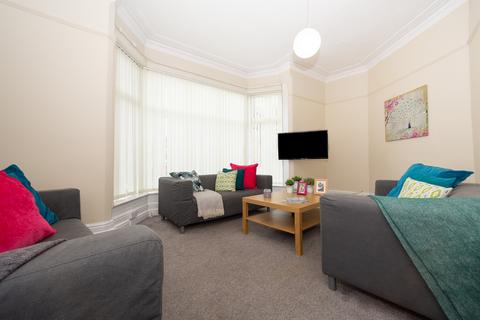 undefined, 2 Headingley Avenue, Headingley, Leeds, LS6 3EP