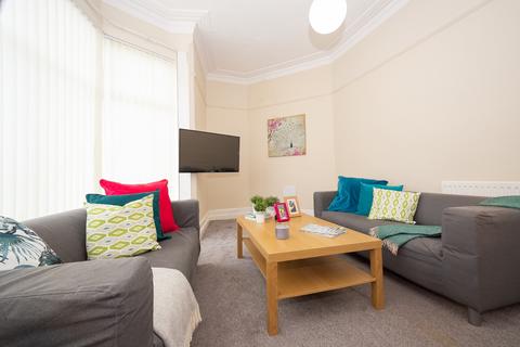 undefined, 2 Headingley Avenue, Headingley, Leeds, LS6 3EP