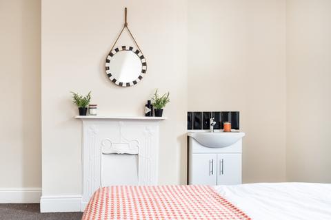 undefined, 20 Burchett Grove, Woodhouse, Leeds, LS6 2JA