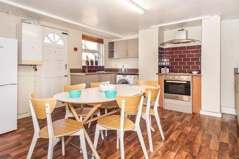undefined, 20 Burchett Grove, Woodhouse, Leeds, LS6 2JA