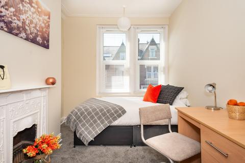 undefined, 20 Winston Gardens, Headingley, Leeds, LS6 3LA