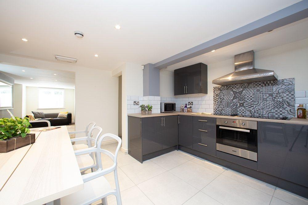 House in Leeds - View 4