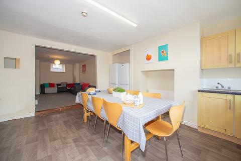 8 bedroom terraced house to rent, 22 Manor Terrace, Headingley, Leeds, LS6 1BU