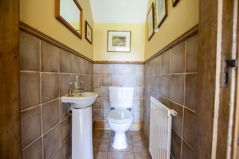 Cloakroom / WC