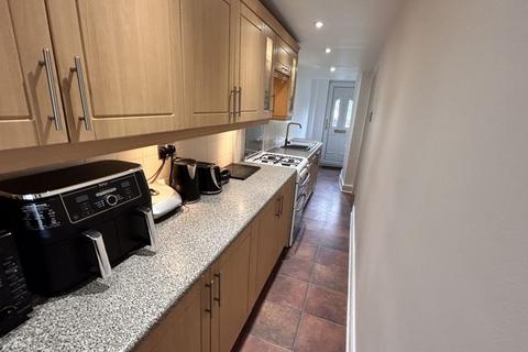 284 Birdbrook Road, Birmingham, B44 9TS
