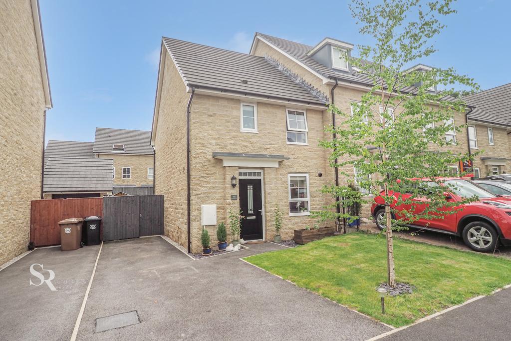 Sovereign Way, ChapelenleFrith, High Peak, Derbyshire, SK23 0RJ 3