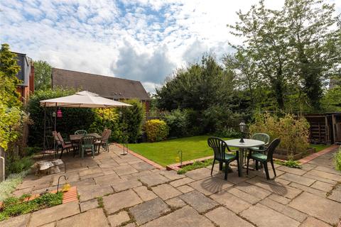 7 Bernadine Close, Warfield, Bracknell, RG42 3DU
