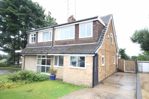 3 bedroom semi-detached house to rent, Whitefield Avenue, Rochdale OL11