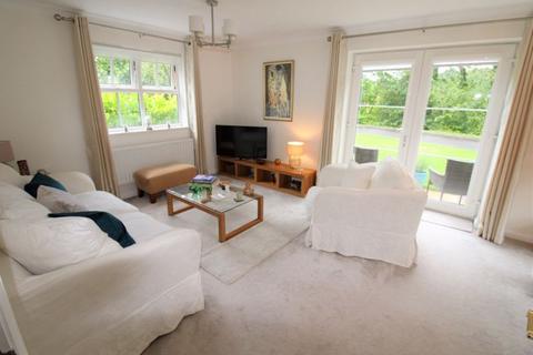 3, Oak Court Hazel Way, Chipstead, Coulsdon, CR5 3PJ
