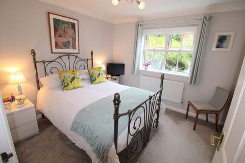 3, Oak Court Hazel Way, Chipstead, Coulsdon, CR5 3PJ
