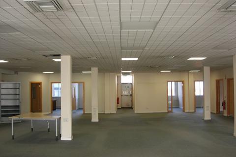Office to rent - The Broadway, Chesham