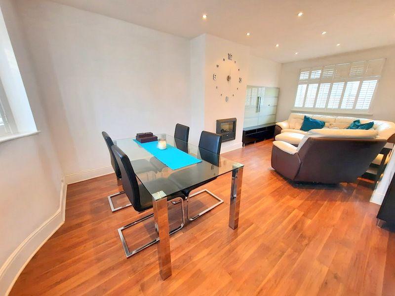 Vernon Road, Feltham 3 bed semidetached house £450,000