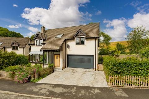 8 Burnside, Eddleston, Peebles, EH45 8RH