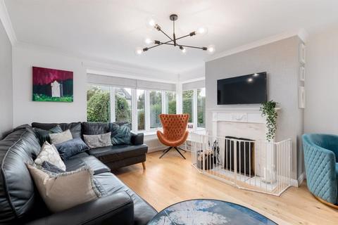 8 Burnside, Eddleston, Peebles, EH45 8RH