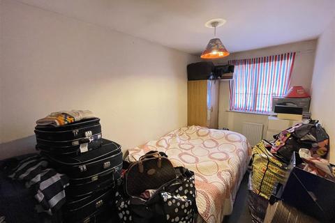 109 Burnside Avenue, London, E4 8YW