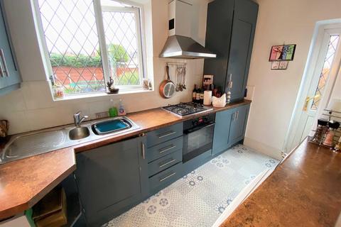4 Dronfield Road, Manchester, M22 4AW