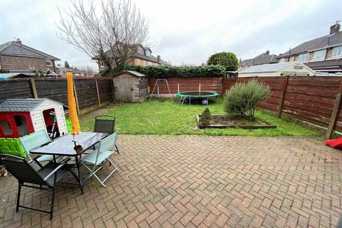 4 Dronfield Road, Manchester, M22 4AW