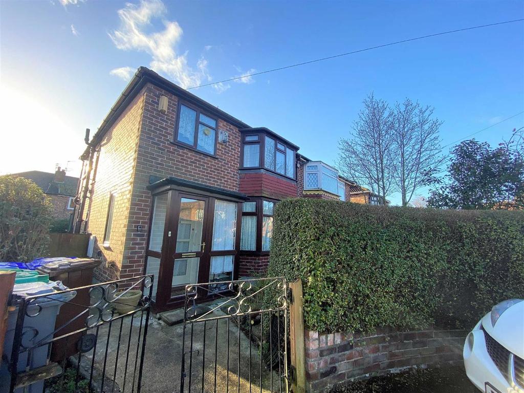 Selsey Drive, East Didsbury 3 bed semidetached house £250,000