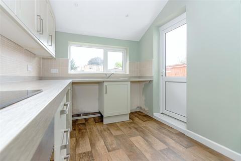 47 Cranleigh Road, Worthing, BN14 7QN