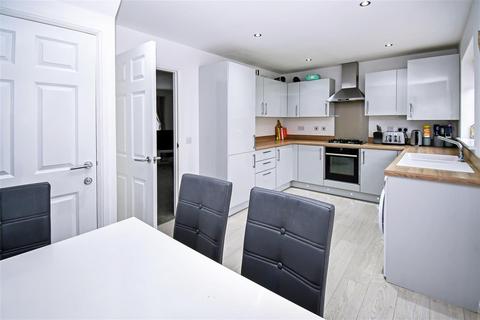 9 Furlong Drive, Kingswood, Hull, HU7 3FL