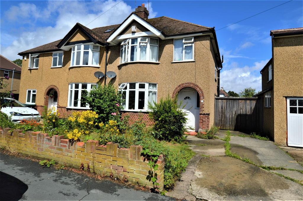 Kenilworth Drive, Croxley Green, Rickmansworth 3 bed semidetached