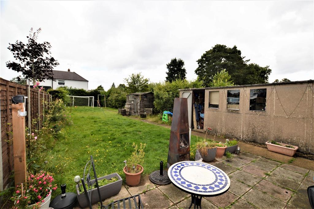 Kenilworth Drive, Croxley Green, Rickmansworth 3 bed semidetached