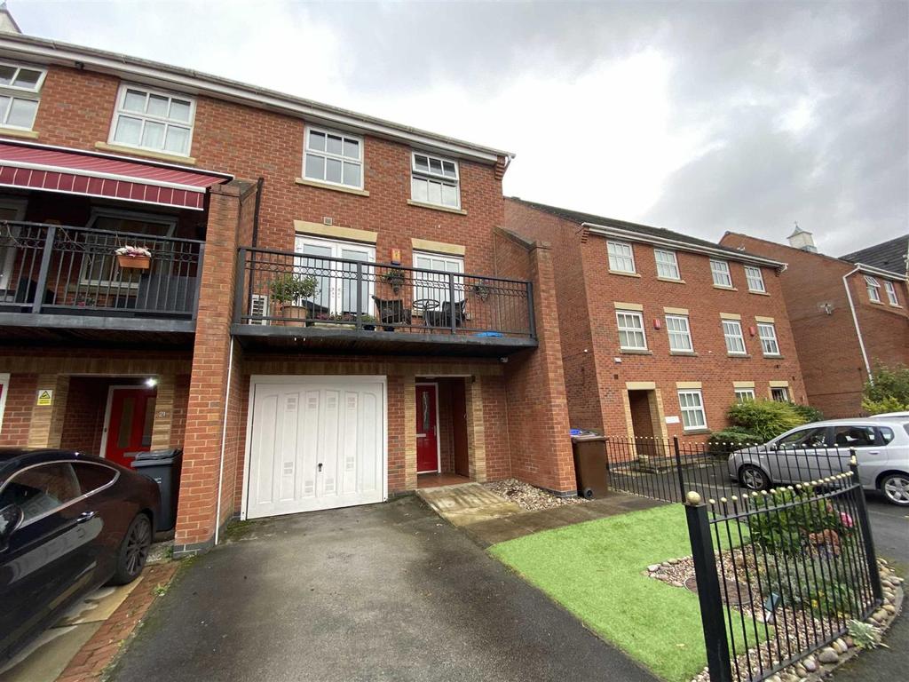 Holden Avenue, Whalley Range 4 bed semidetached house £330,000