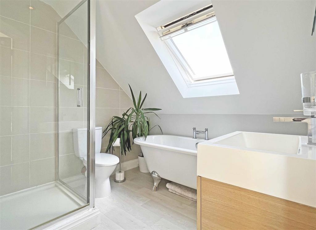 En suite 2.jpg