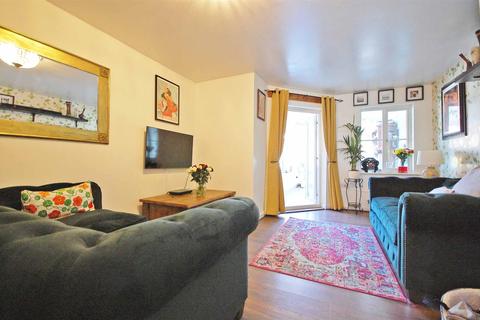 10 Coopers Crescent, Great Notley, Braintree, CM77 7DG