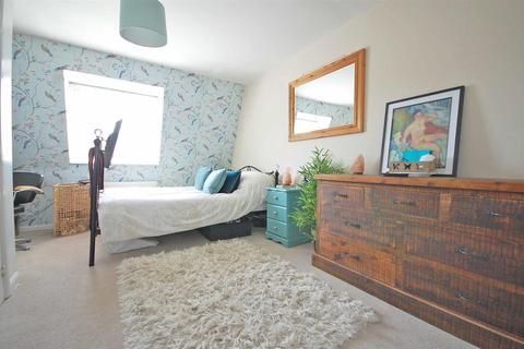 10 Coopers Crescent, Great Notley, Braintree, CM77 7DG
