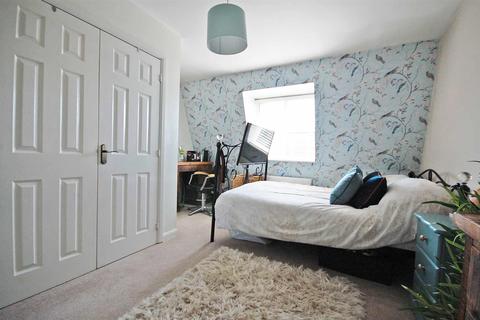 10 Coopers Crescent, Great Notley, Braintree, CM77 7DG
