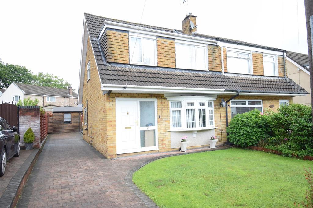 LonYGors, Caerphilly 3 bed semidetached house £235,000