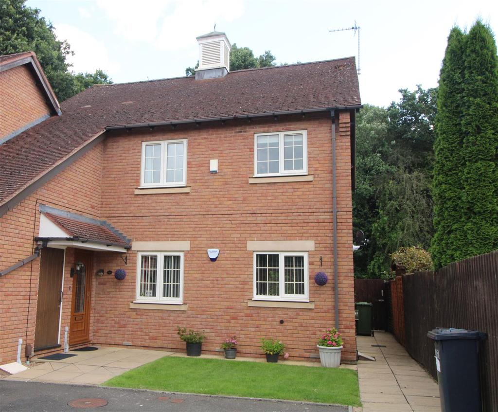 The Spinney, Solihull 2 bed £250,000