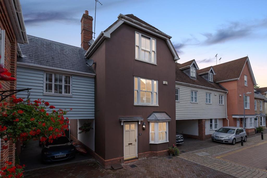 Parkside Quarter, Colchester 4 bed link detached house £400,000