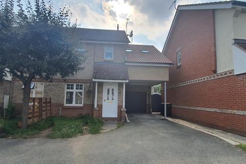 11 Keytes Way, Great Blakenham, Ipswich, IP6 0NE