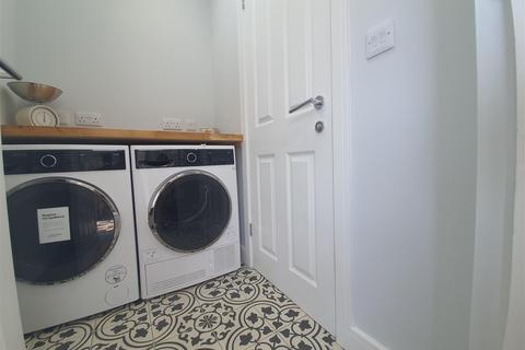 11 Keytes Way, Great Blakenham, Ipswich, IP6 0NE