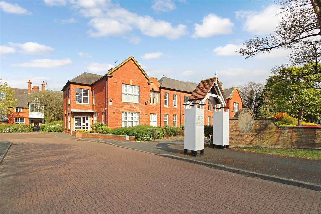 Village Court, Whitley Bay 1 bed flat £125,000