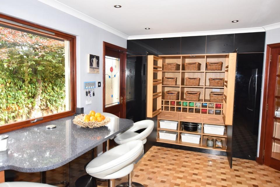 Kitchen (4) (Custom).JPG