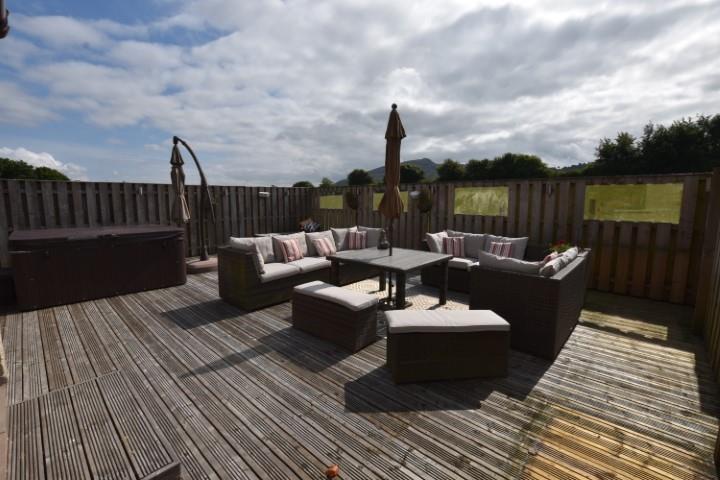 Decking (Small).JPG