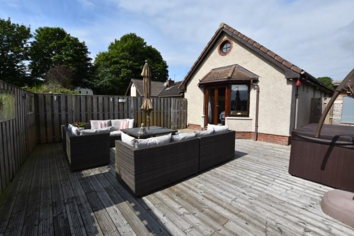Decking (3) (Small).JPG