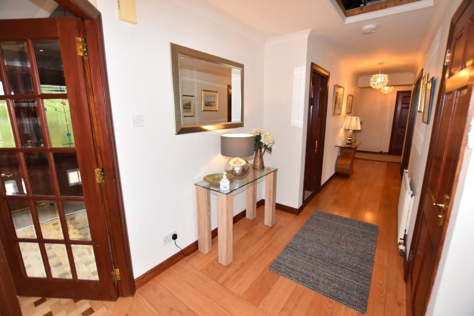 Hallway (Custom).JPG