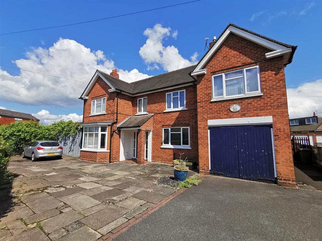 Hungerford Road, Crewe 5 bed detached house £349,950